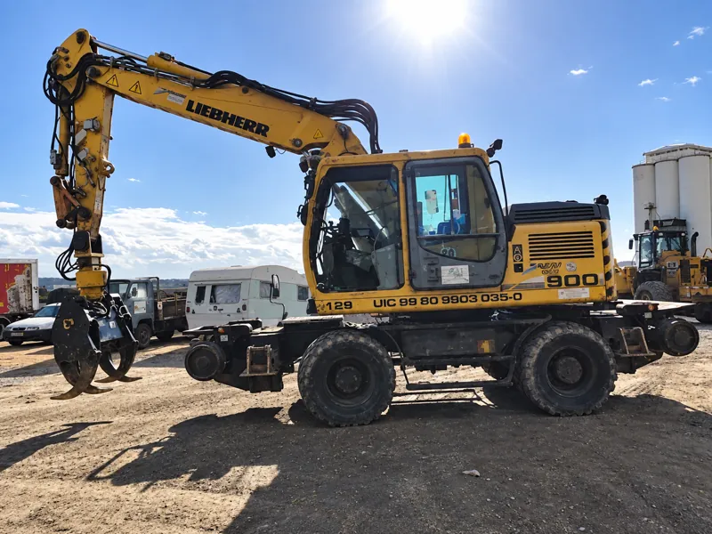 LIEBHERR A900ZW Nº129
