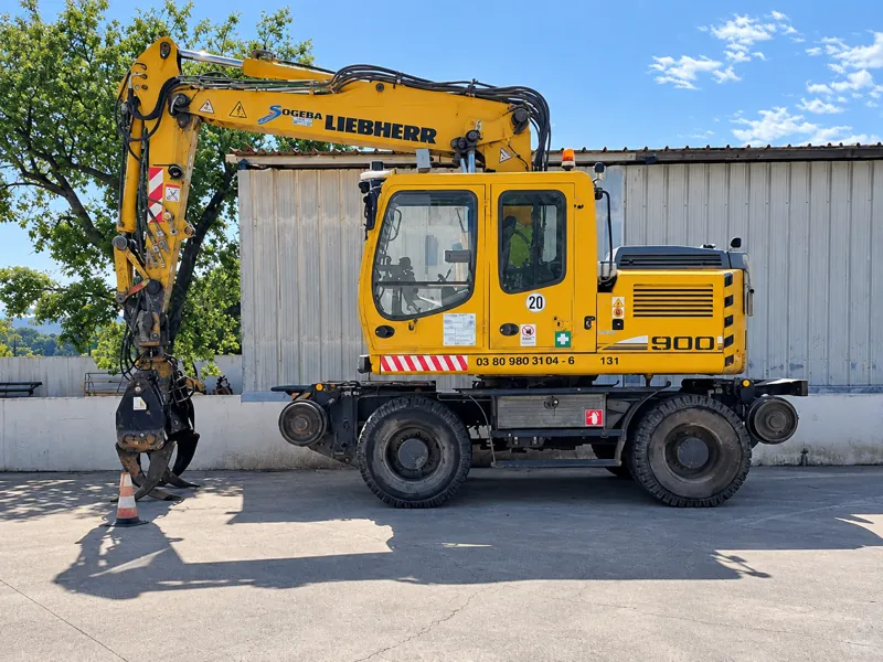 LIEBHERR A900ZW Nº131
