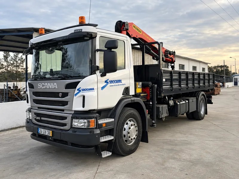 Camião SCANIA c/ grua hidráulica PK19.001 SLD